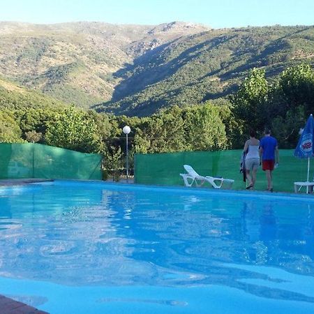 Hotel Valle Del Jerte Los Arenales Екстериор снимка