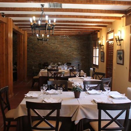 Hotel Valle Del Jerte Los Arenales Екстериор снимка