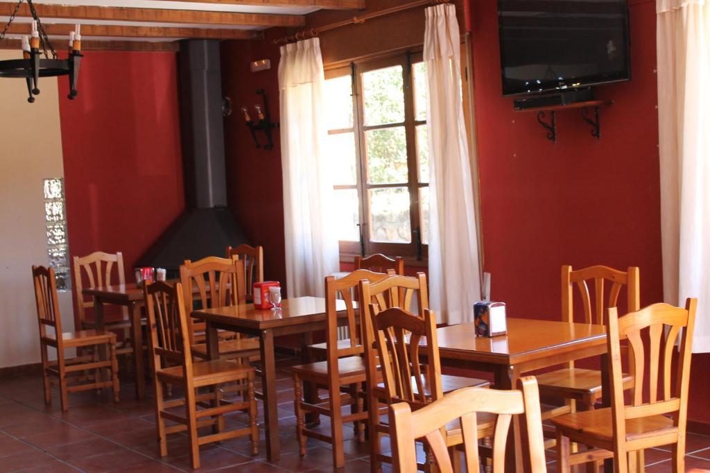 Hotel Valle Del Jerte Los Arenales Екстериор снимка