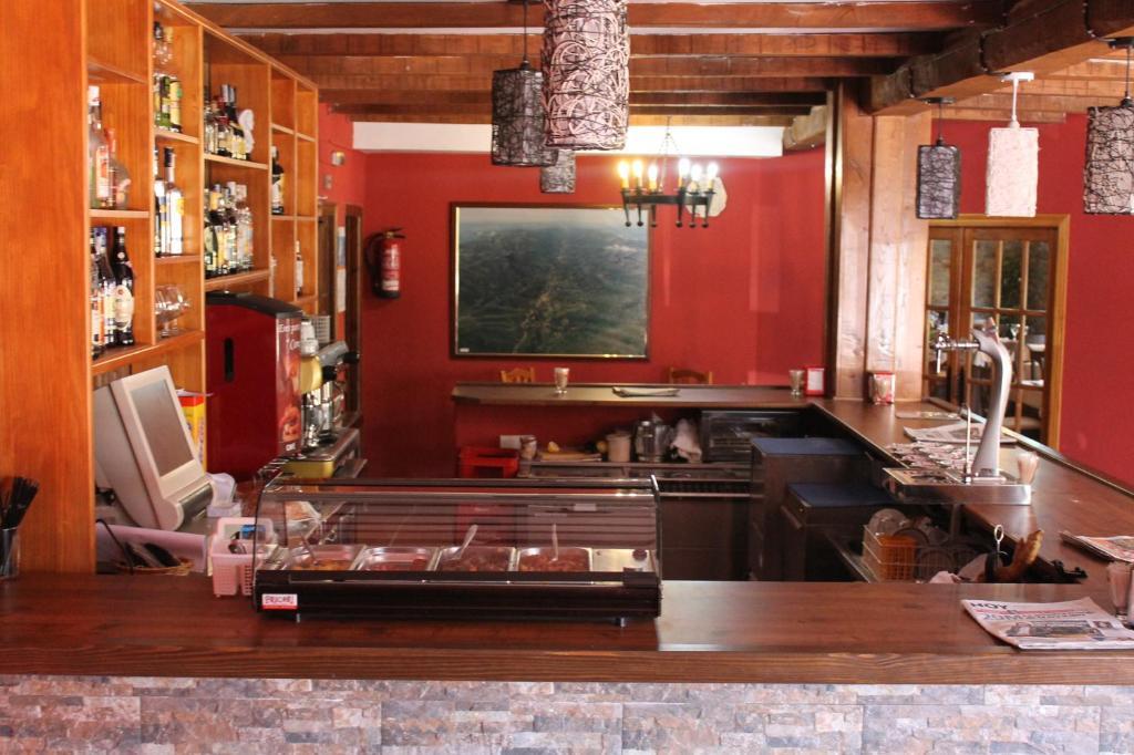 Hotel Valle Del Jerte Los Arenales Екстериор снимка