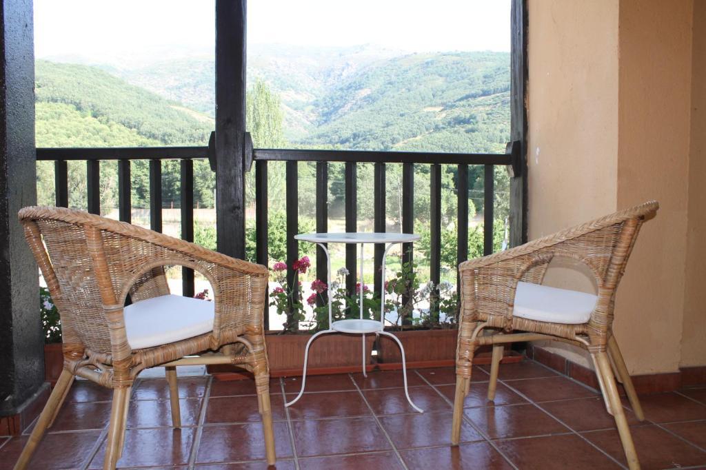 Hotel Valle Del Jerte Los Arenales Стая снимка